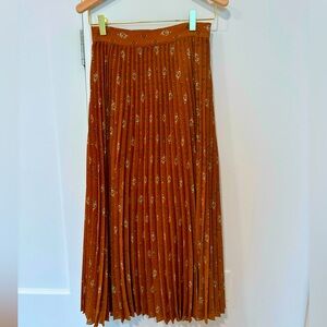Sessun pleated burnt orange skirt
